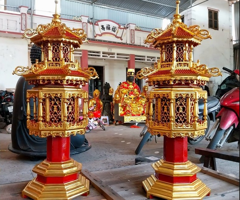 Đèn thờ mái chùa gỗ đẹp nhất giá rẻ cho gia đình và dòng họ